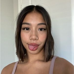Meet your Posher, Naomi